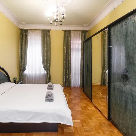 3 кімнати вулиця січових стрільців 17 центр Lwów